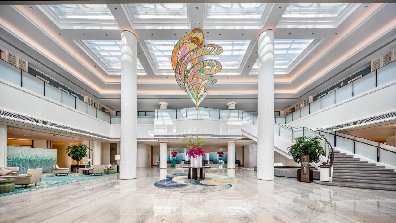 Xiamen International Seaside Hotel -Hotel Corridor Leads To The Stone Exhibition Hall Екстер'єр фото